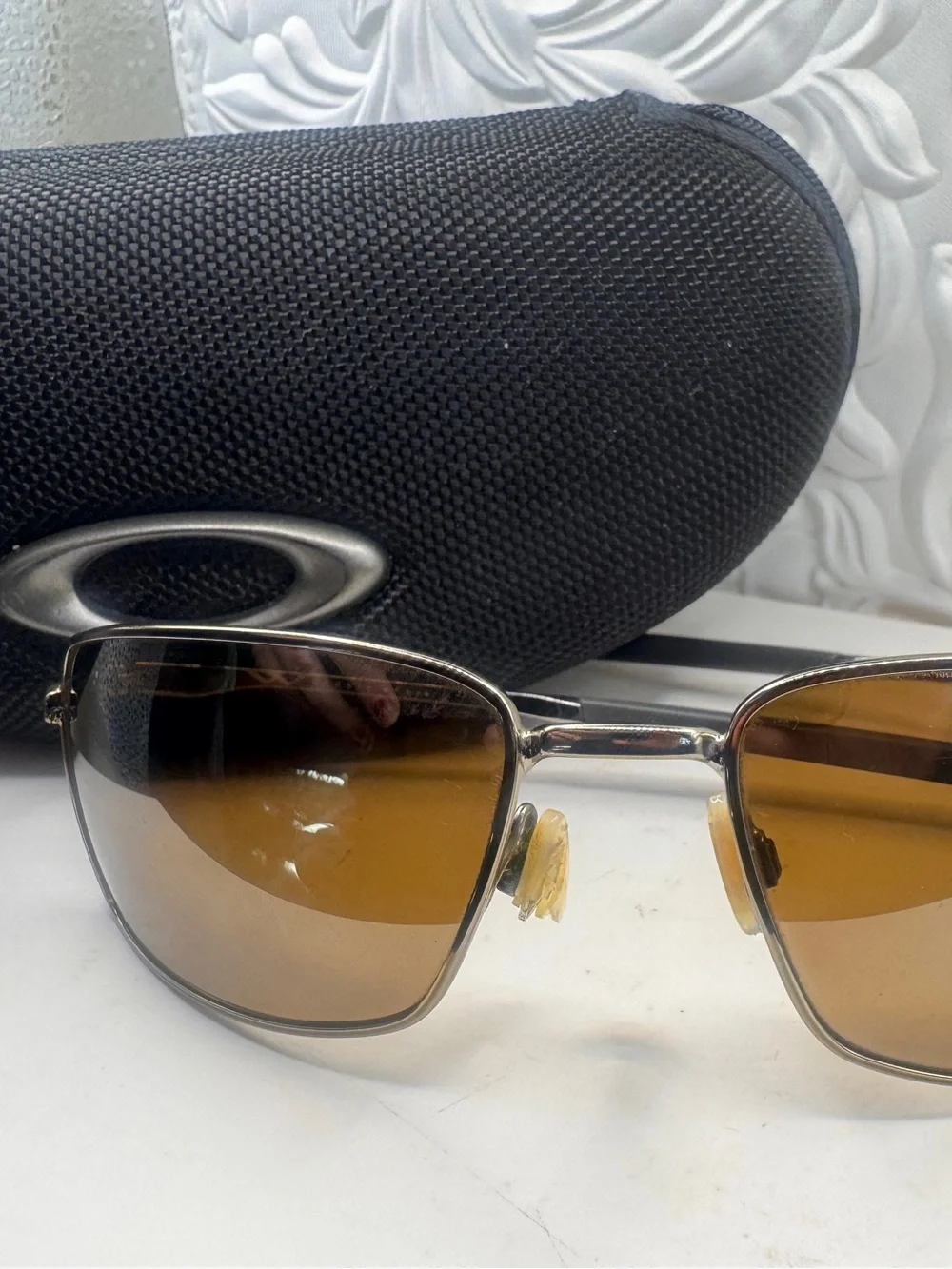 Oakley square wired polarized dark sunglasses